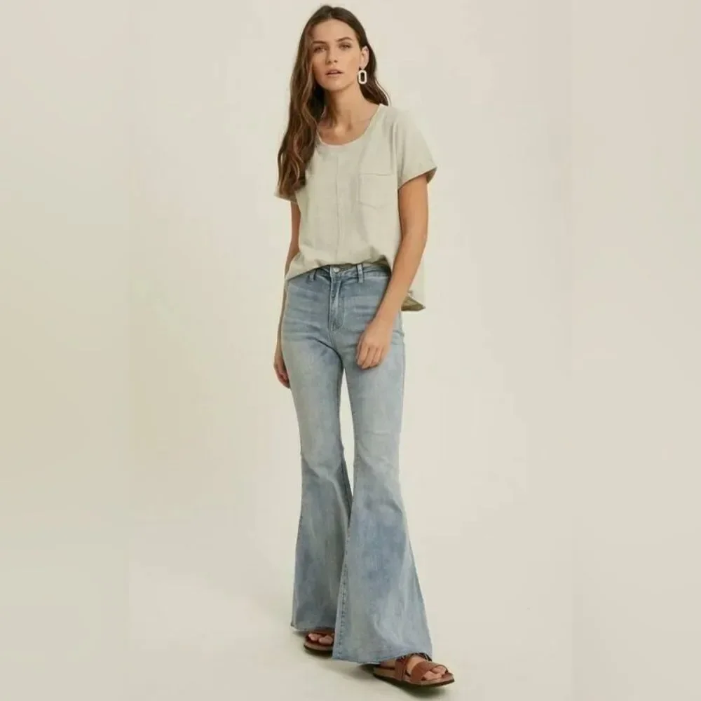Wish List Jeans Flare Women’s Size small Raw Hem